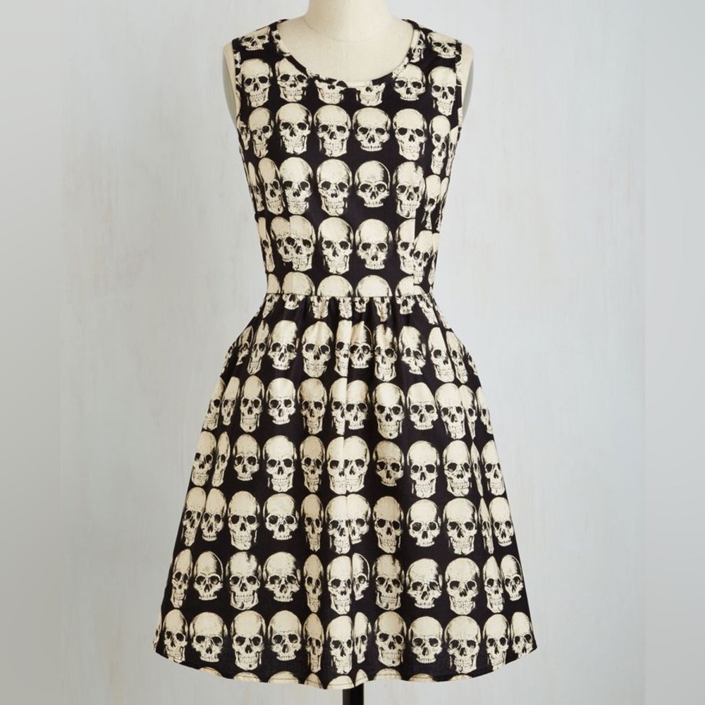 Folter Down to the Flair Bones Dress